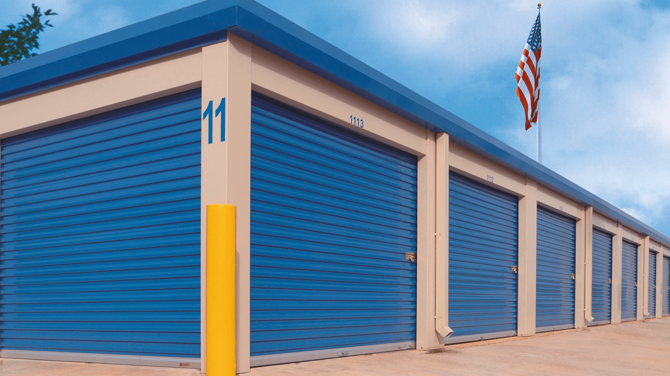 Advantages of a roll-up door